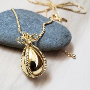 Joan Rivers Goldplated Egg Wrapped Bows Necklace
